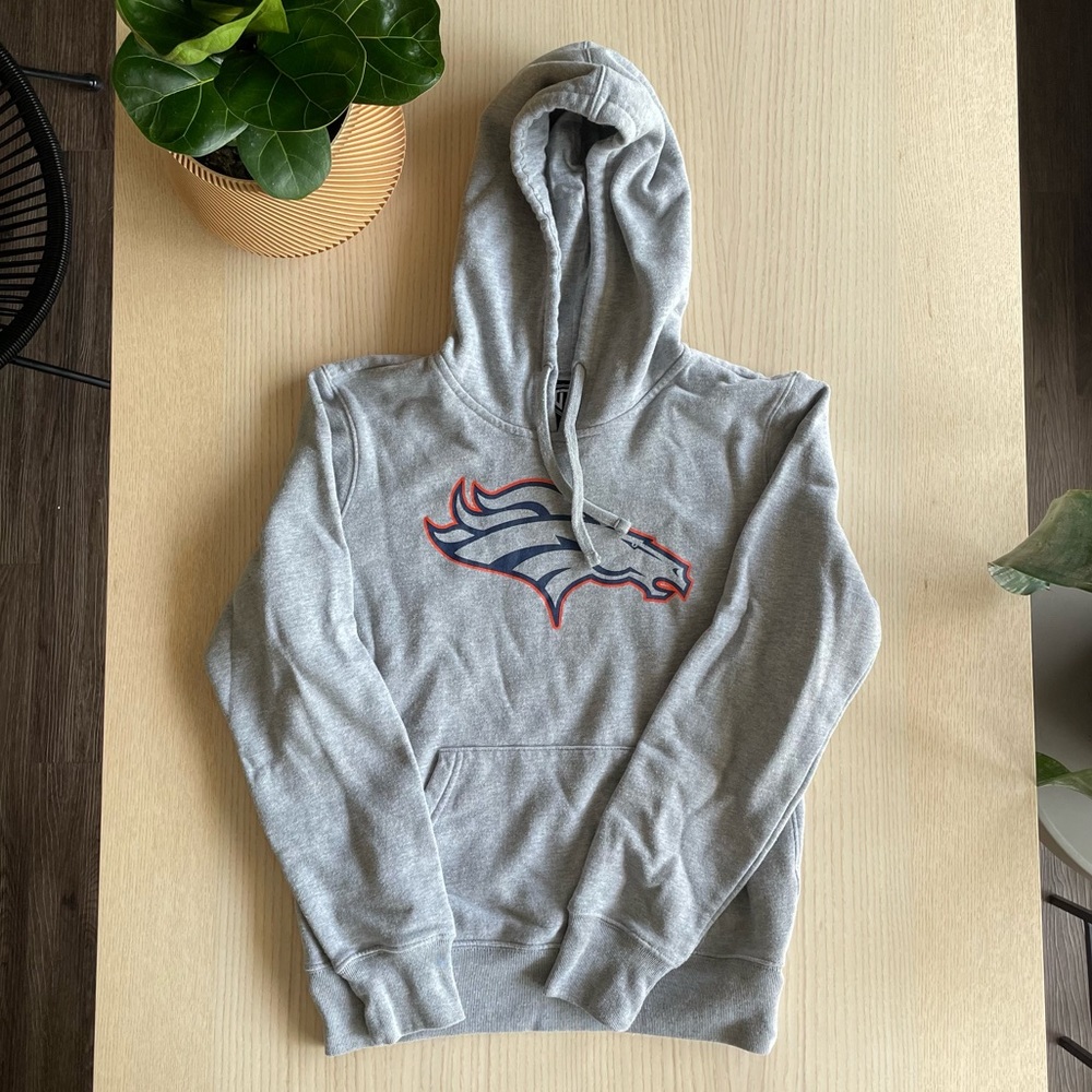 Denver Broncos Hoodie Sweatshirt • Small